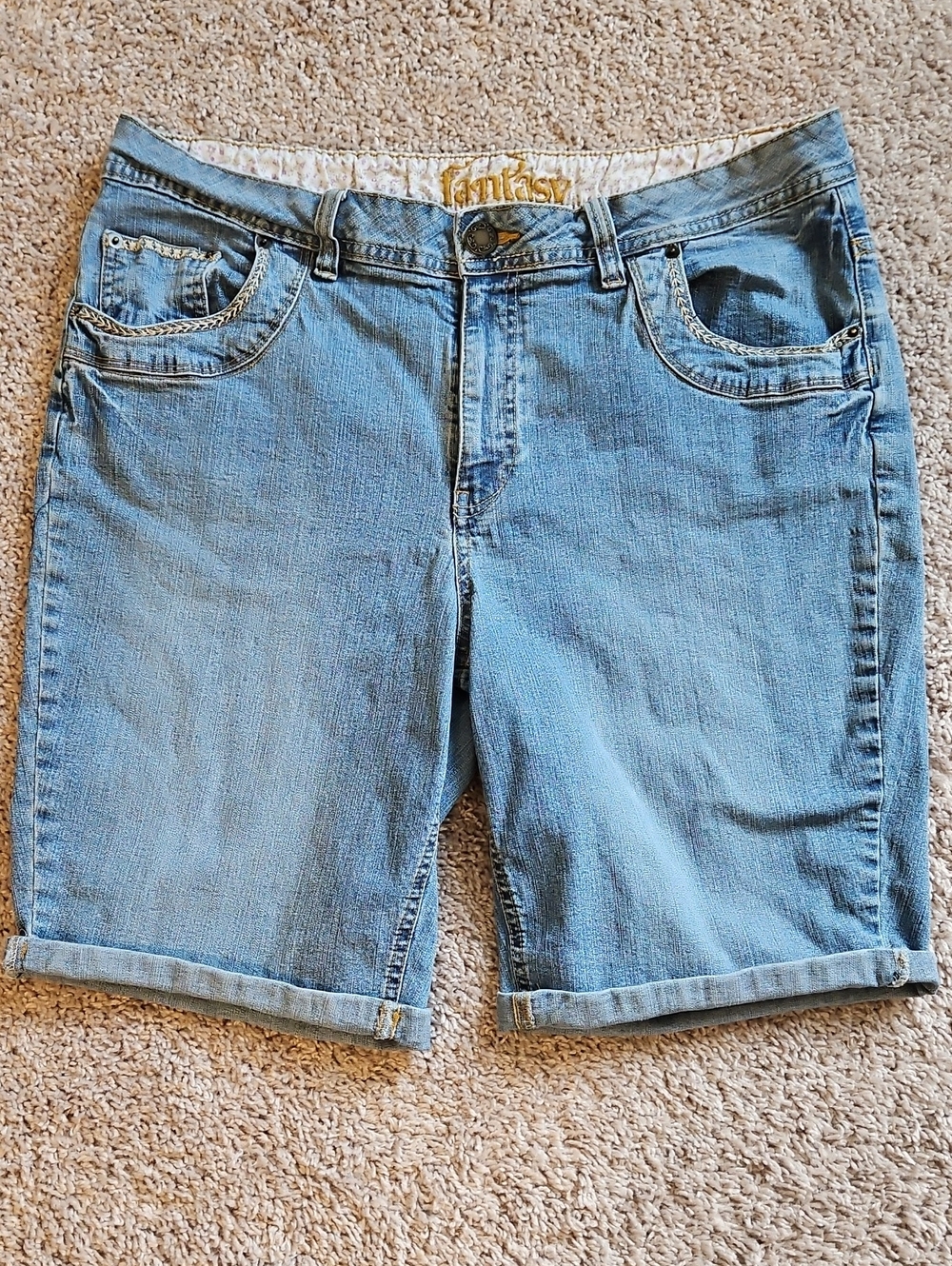 Y2K FANTACY by Dress Barn Blue Denim Bermuda Shorts With Embroidered Pockets